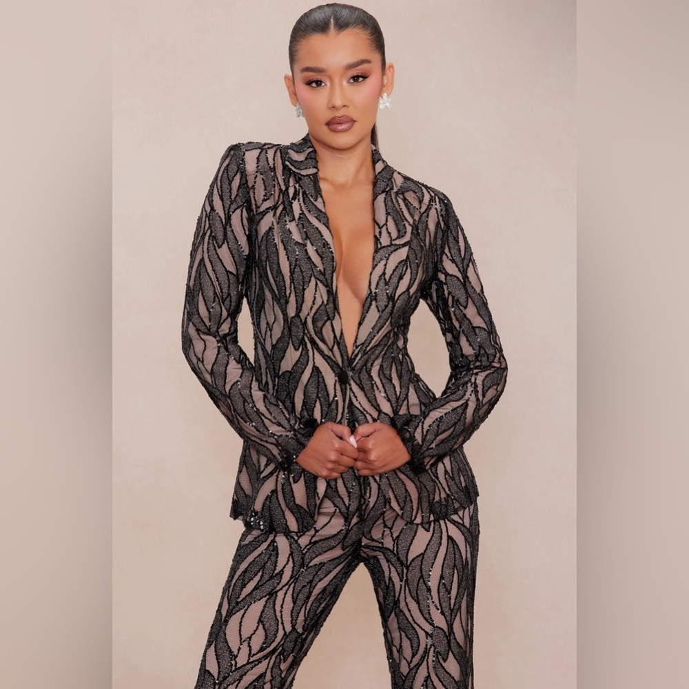 Set (L) Blazer (M) Pants Set